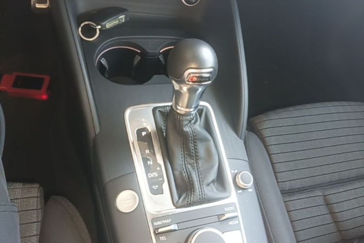 Audi A3 2020 car image #18