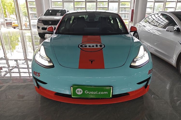 Tesla Model 3 2020 car image #3