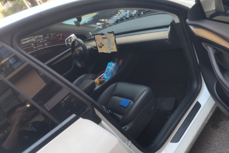 Tesla Model Y 2021 #21 Tesla Model Y 2021 car image #21