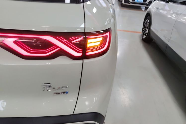BYD YuanUP 2025 #8 BYD YuanUP 2025 car image #8