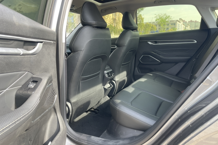 GEELY Emgrand 2022 #16 GEELY Emgrand 2022 car image #16