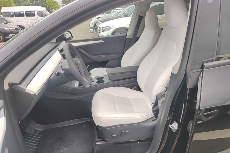 Tesla Model Y 2022 #15 Tesla Model Y 2022 car image #15
