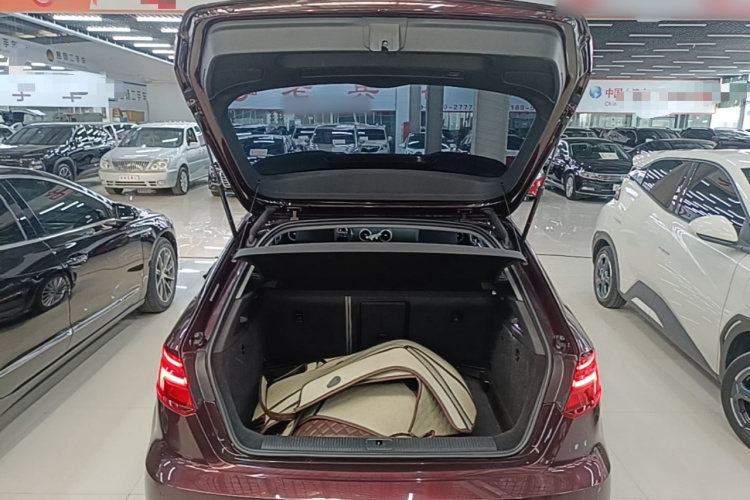 Audi A3 2017 immagine di auto #21