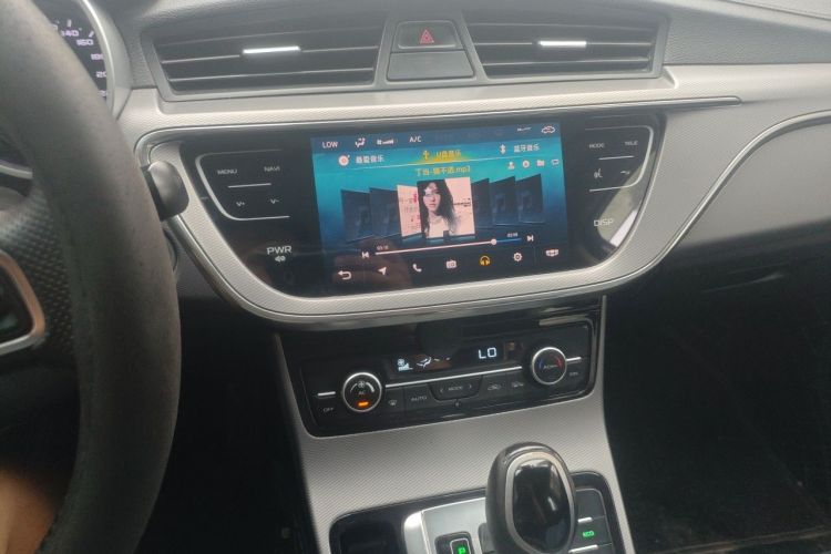GEELY Emgrand GS 2019 #13 GEELY Emgrand GS 2019 car image #13