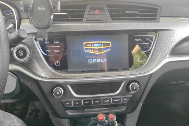 GEELY Emgrand 2018 #13 GEELY Emgrand 2018 car image #13