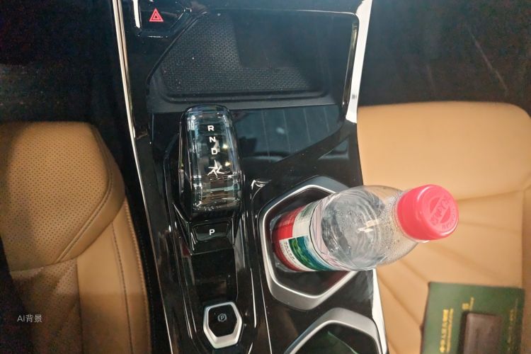 GEELY Boyue L 2022 car image #16
