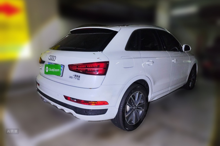 Audi Q3 2019 car image #7