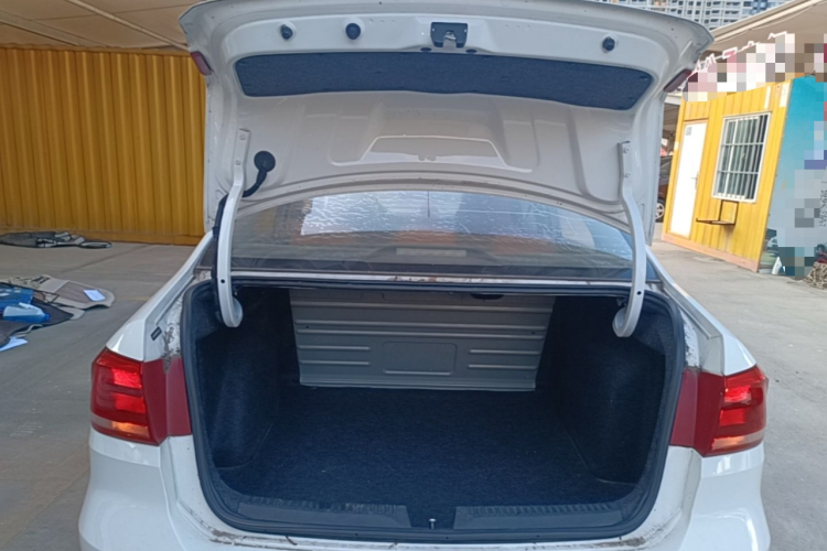 Volkswagen Santana 2016 car image #19