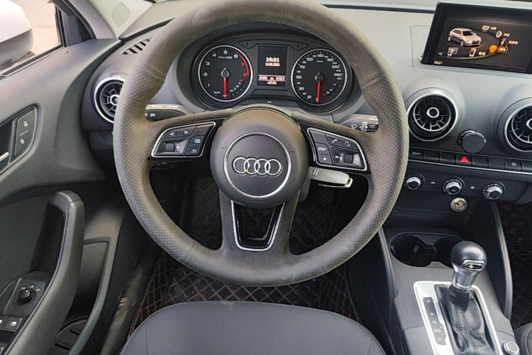 Audi A3 2018 #15 Audi A3 2018 car image #15