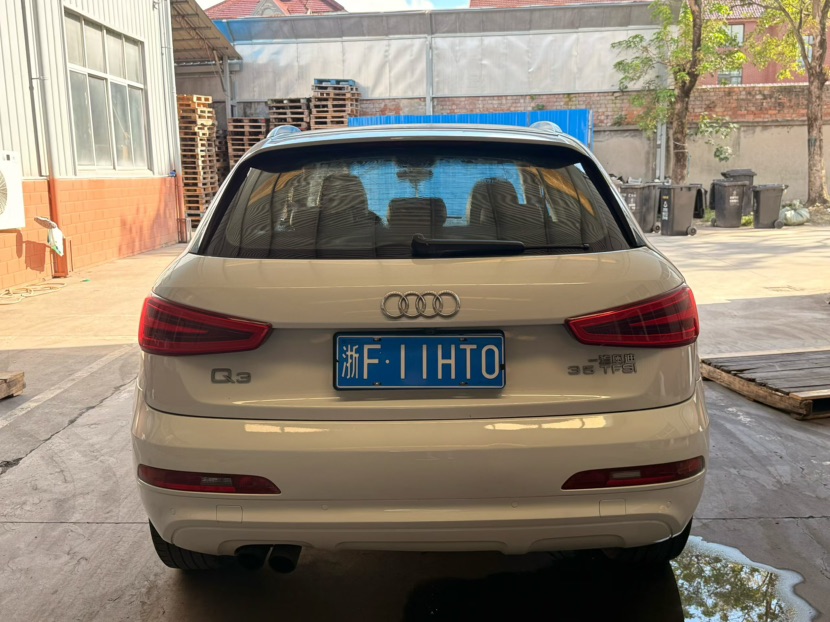 Audi Q3 2014 #4 Audi Q3 2014 car image #4