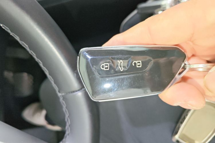 Volkswagen Golf 2021 imagem de carro #9