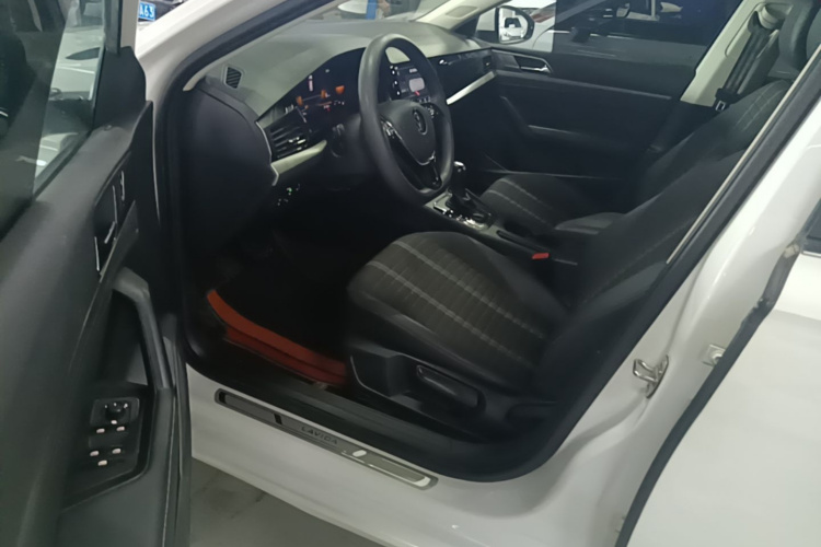 Volkswagen Lavida 2021 immagine di auto #19