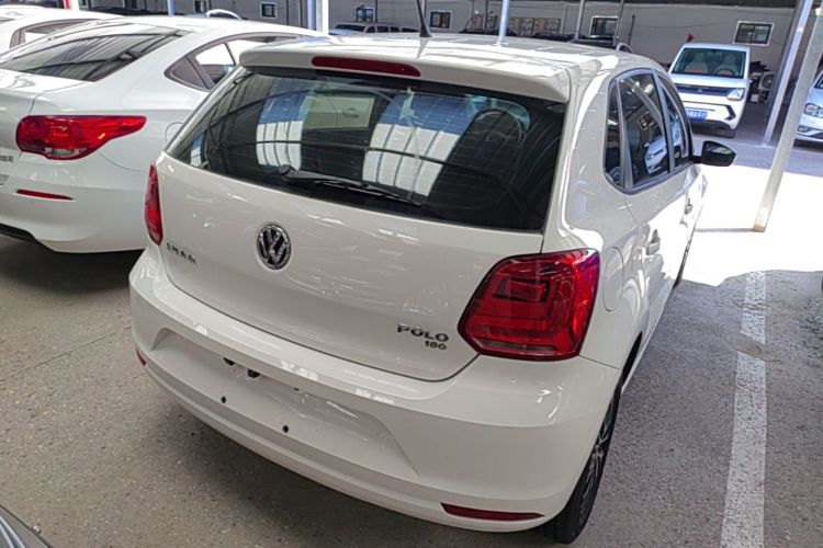 Volkswagen Polo 2018 car image #7
