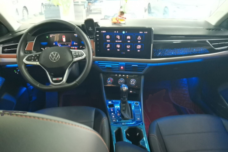 Volkswagen Bora 2024 car image #10