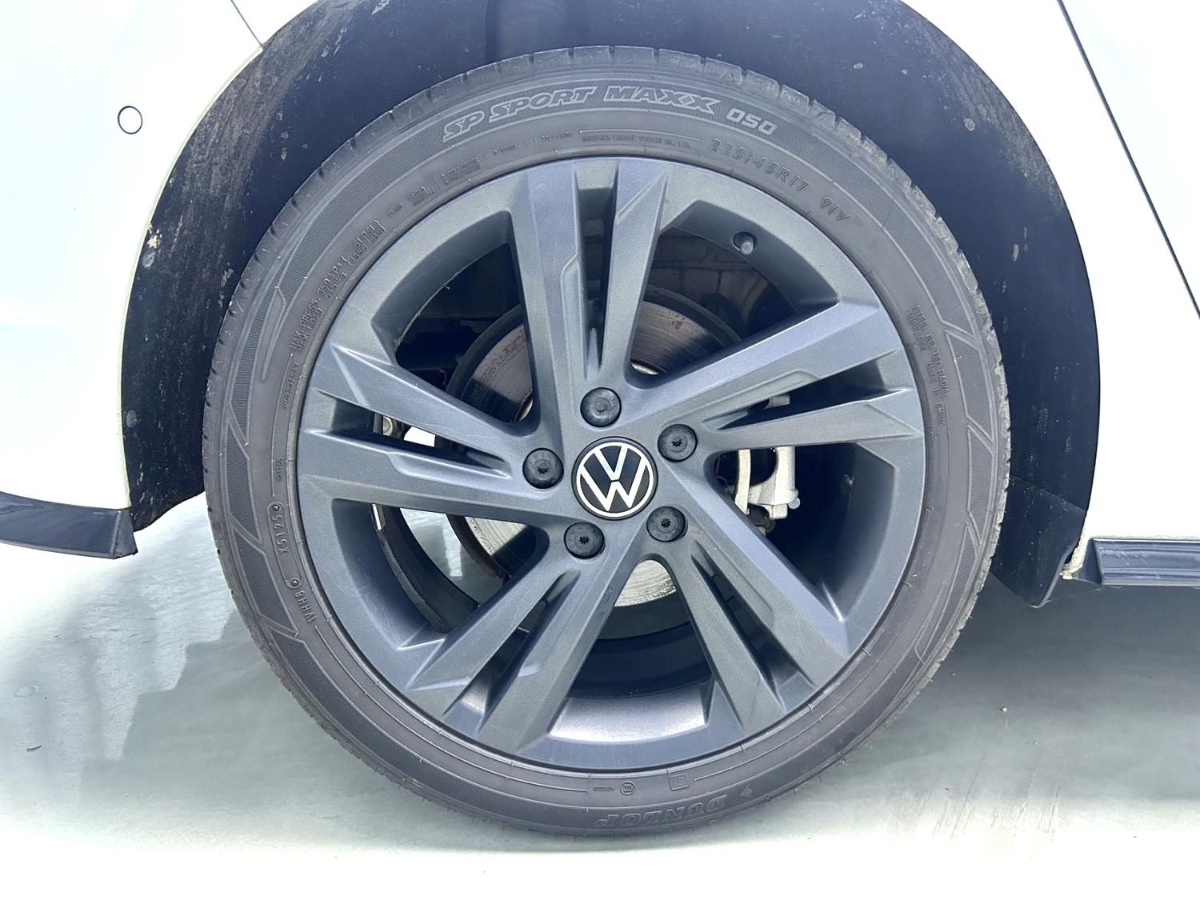 Volkswagen Golf 2022 car image #6