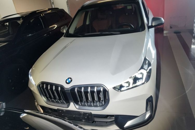 BMW X1 2023 car image #3