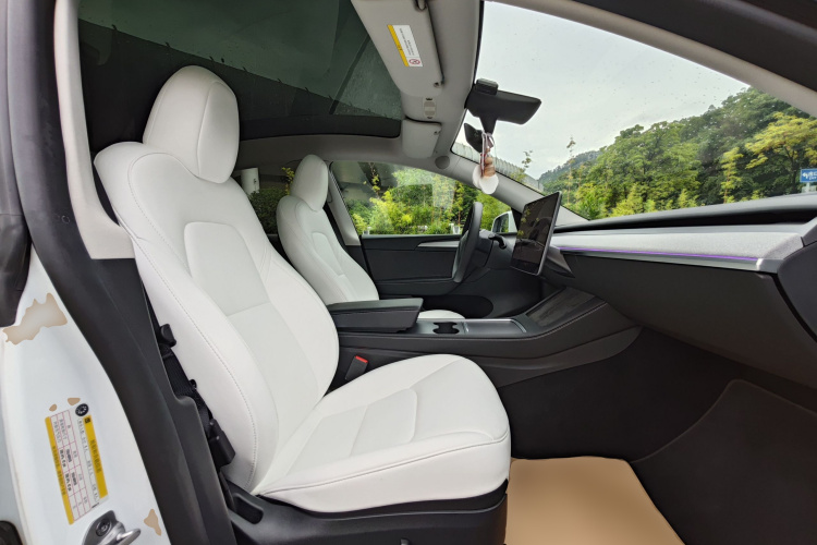 Tesla Model Y 2024 #24 Tesla Model Y 2024 car image #24