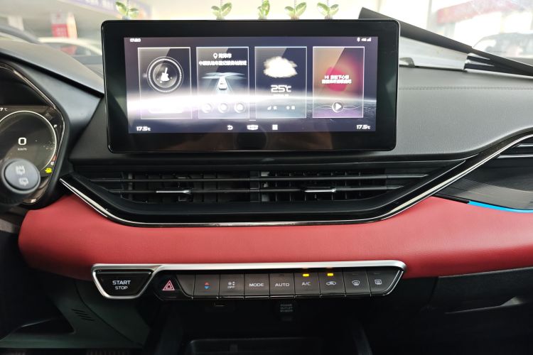 GEELY Emgrand S 2022 #13 GEELY Emgrand S 2022 car image #13