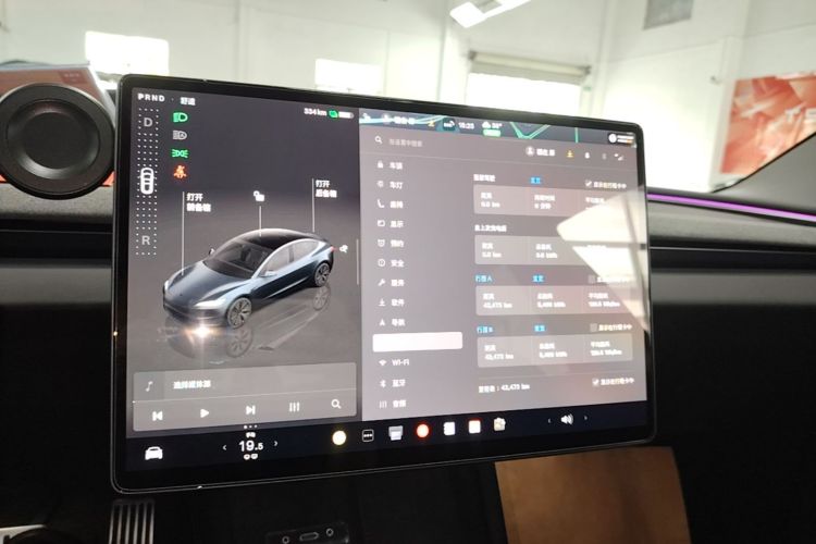 Tesla Model 3 2024 #17 Tesla Model 3 2024 car image #17