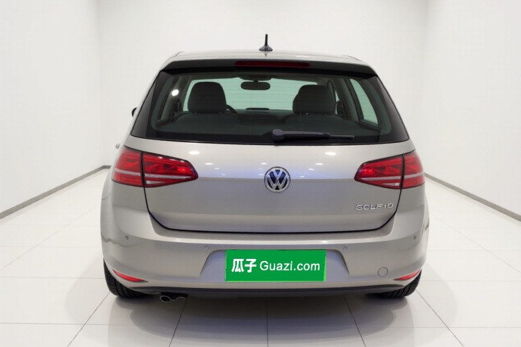 Volkswagen Golf 2014 car image #6