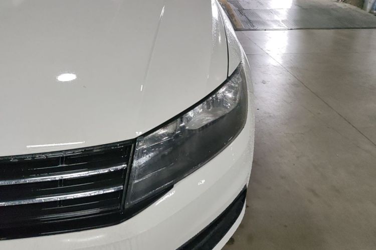 Volkswagen Santana 2018 car image #23