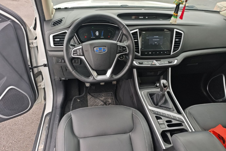 GEELY Vision X6 2019 car image #11