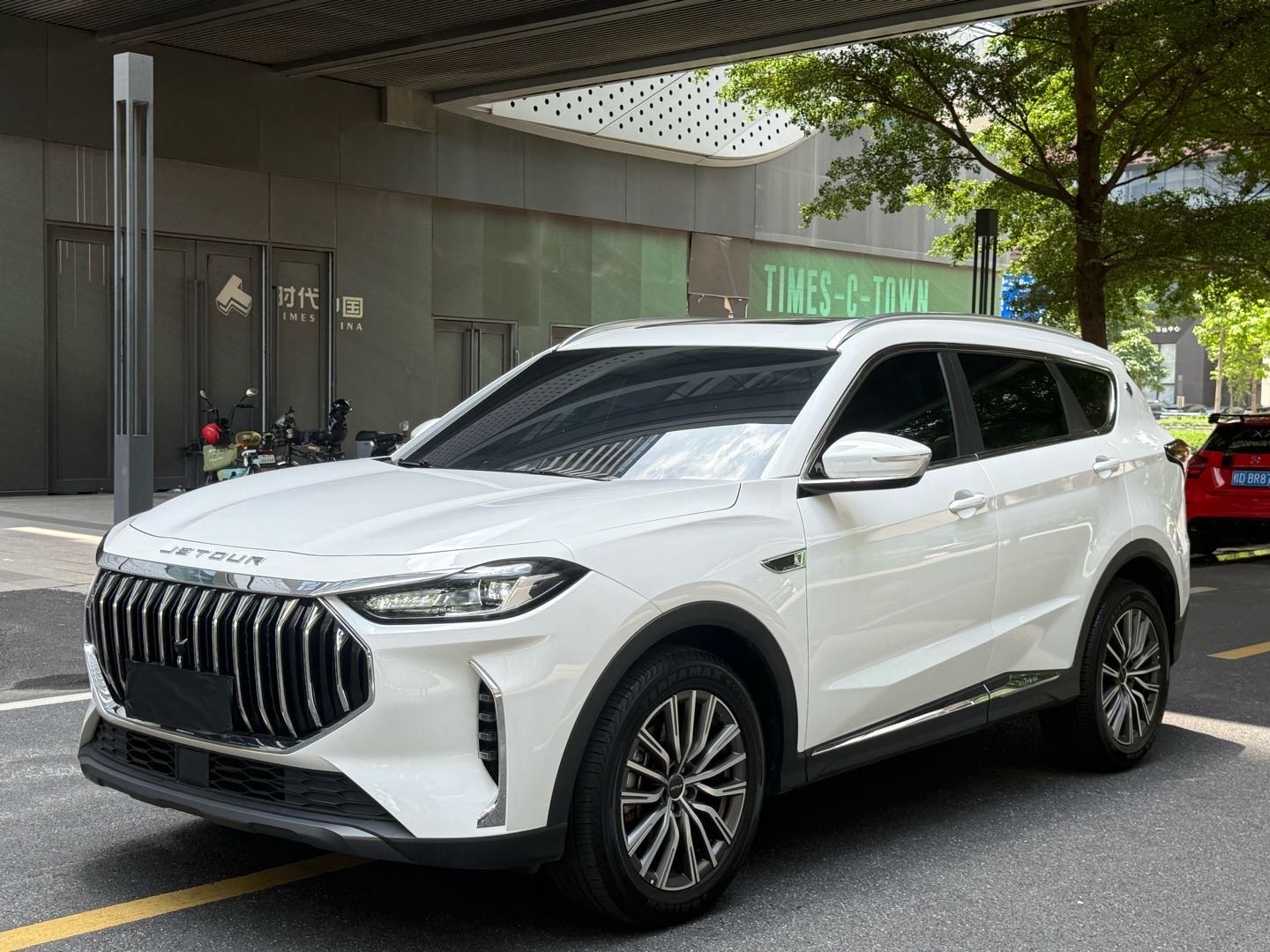 Jetour X70 PLUS 2024 car image 
