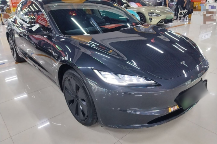 Tesla Model 3 2024 #4 Tesla Model 3 2024 car image #4