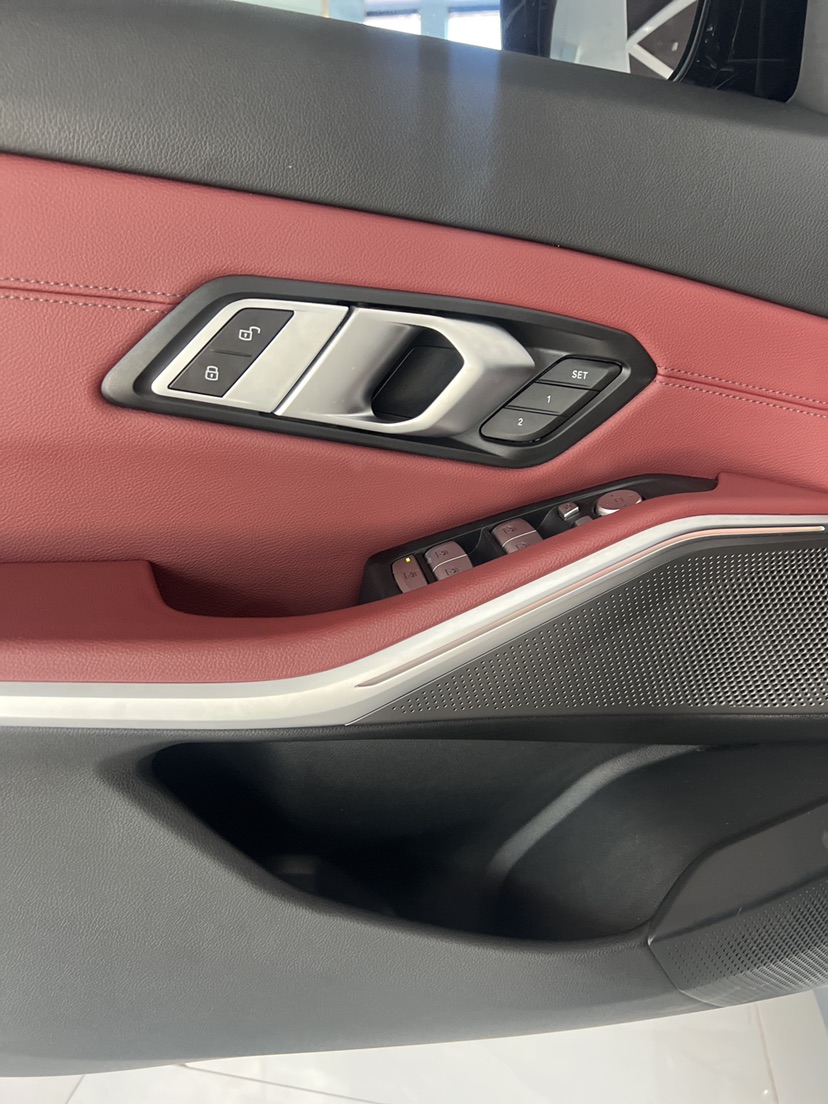 BMW i3 2023 car image #4