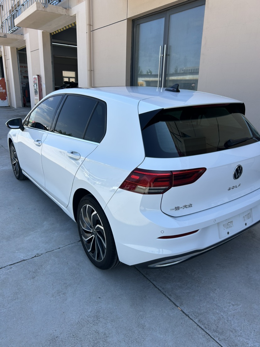 Volkswagen Golf 2023 صورة سيارة #6