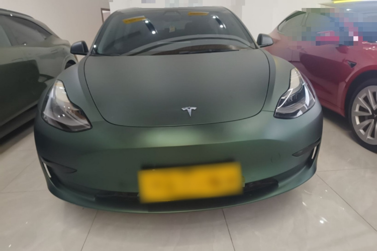 Tesla Model 3 2021 صورة سيارة #3