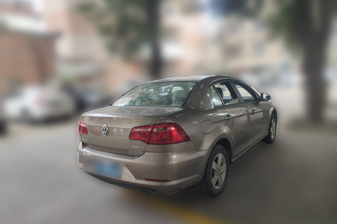 Volkswagen Bora 2014 car image #4
