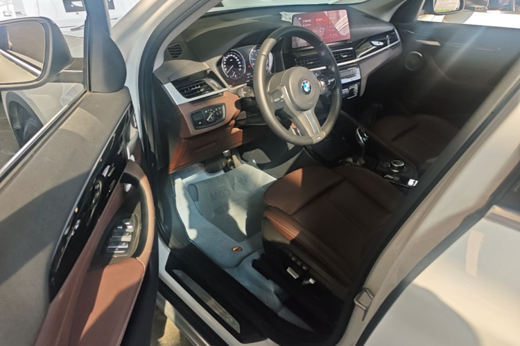 BMW X1 2022 صورة سيارة #16