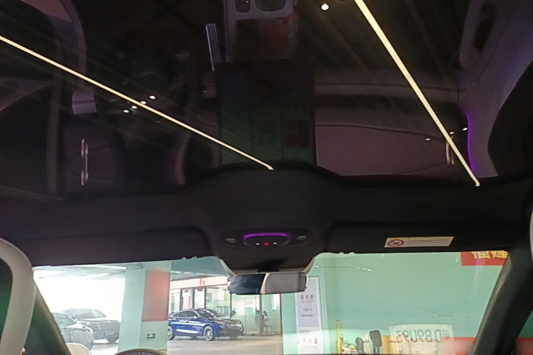 MI SU7 2024 car image #18