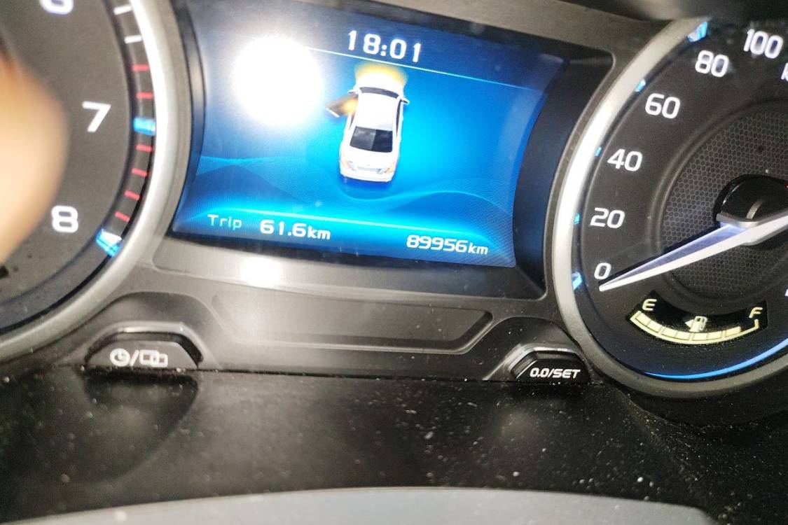 GEELY Emgrand 2017 car image #25