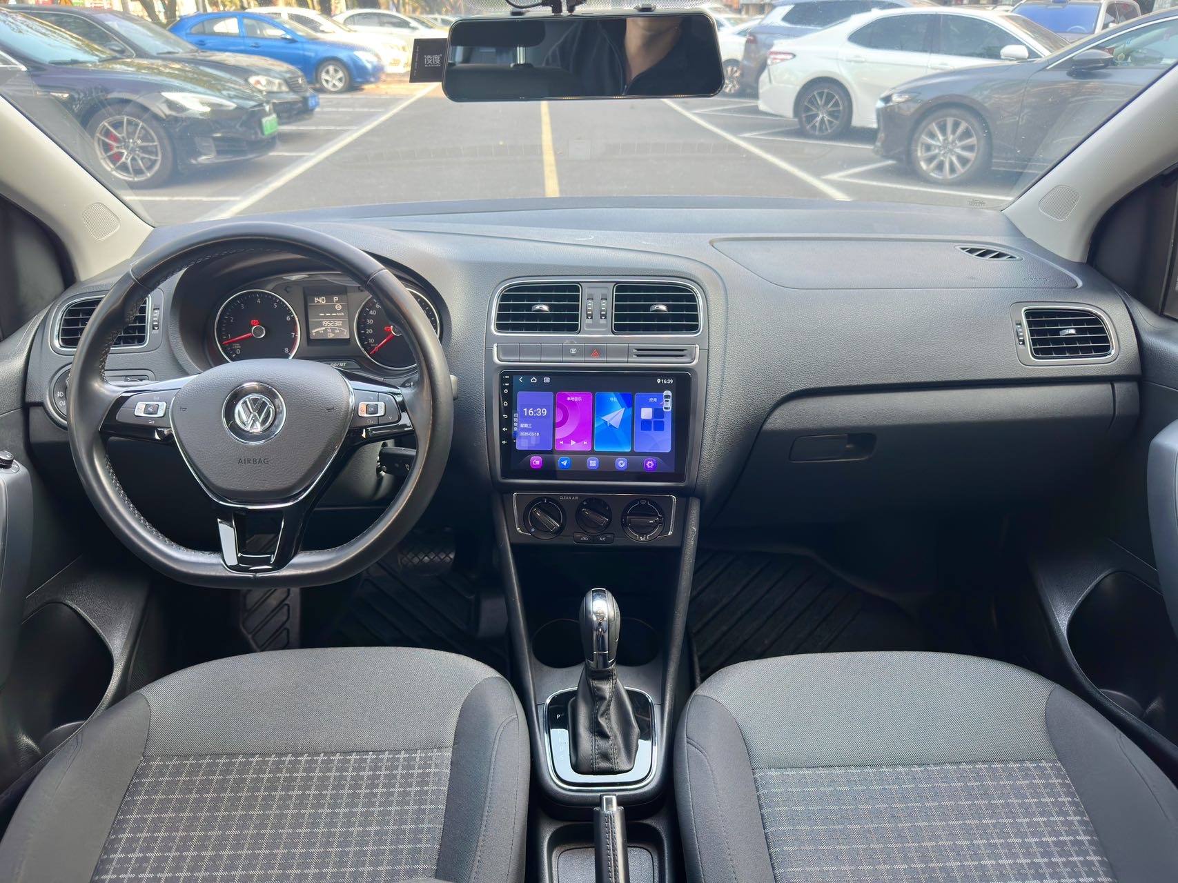 Volkswagen Polo 2017 #9 Volkswagen Polo 2017 car image #9