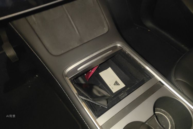 Tesla Model Y 2022 #10 Tesla Model Y 2022 car image #10