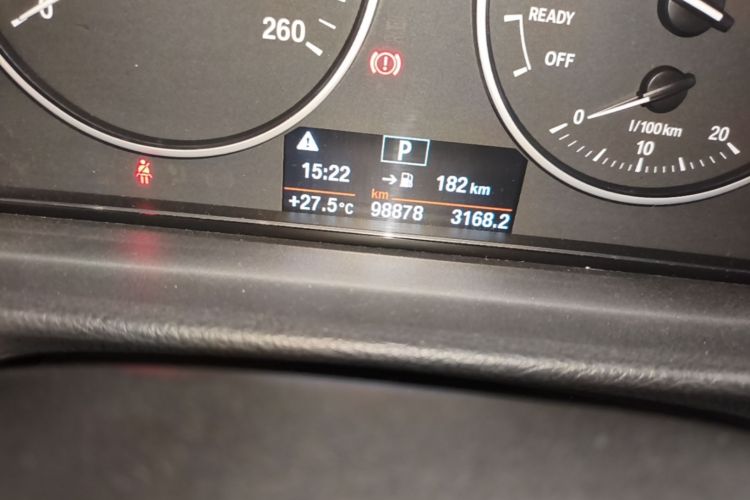BMW 3 Series 2017 #14 BMW 3 Series 2017 car image #14