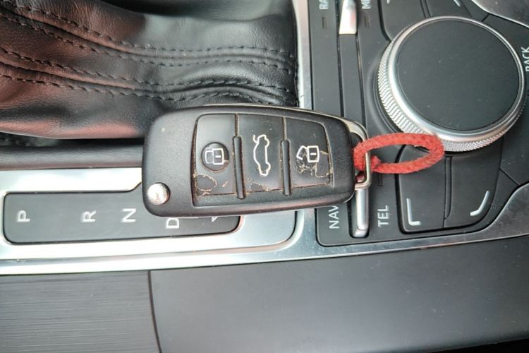 Audi A3 2017 car image #14