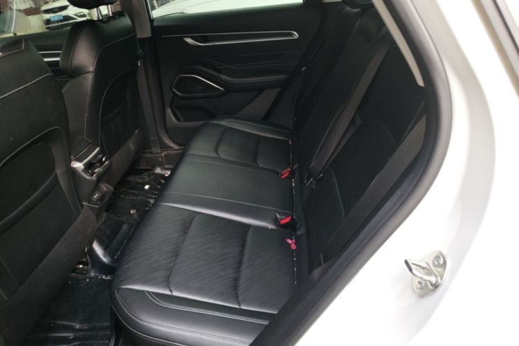 GEELY Emgrand 2023 car image #17