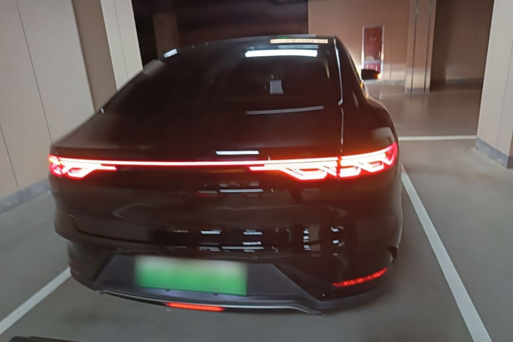 BYD Han 2024 car image #6