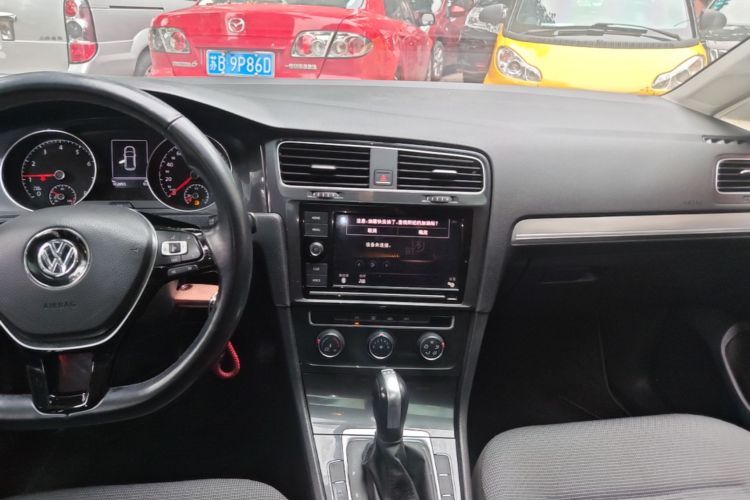 Volkswagen Golf 2019 #17 Volkswagen Golf 2019 car image #17