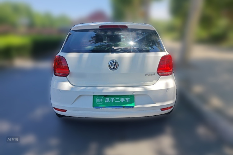Volkswagen Polo 2015 car image #6