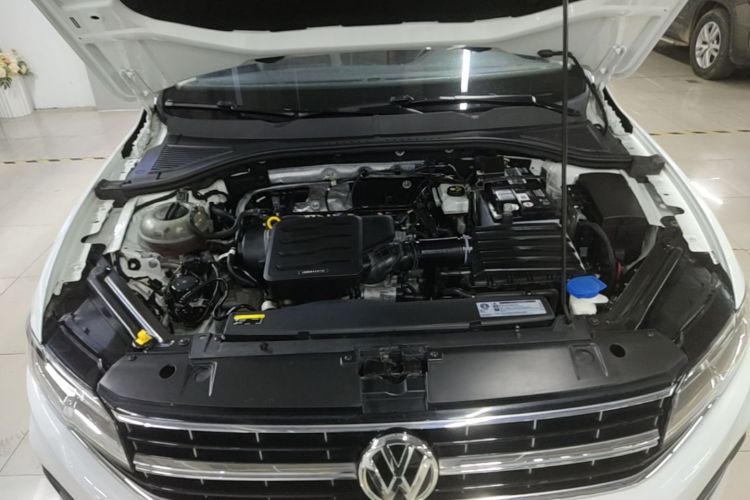 Volkswagen Bora 2019 car image #30