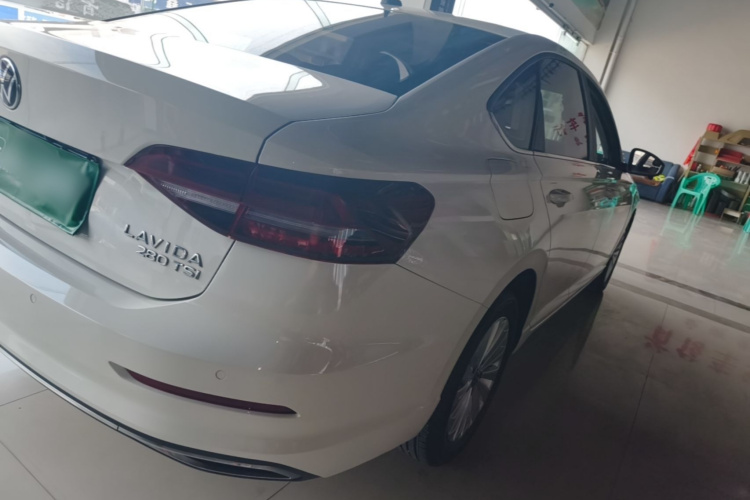 Volkswagen Lavida 2021 car image #8