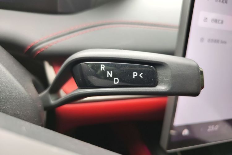 MI SU7 2024 immagine di auto #19