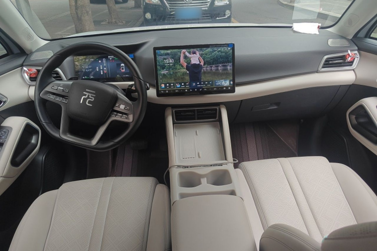 BYD YuanUP 2025 #7 BYD YuanUP 2025 car image #7