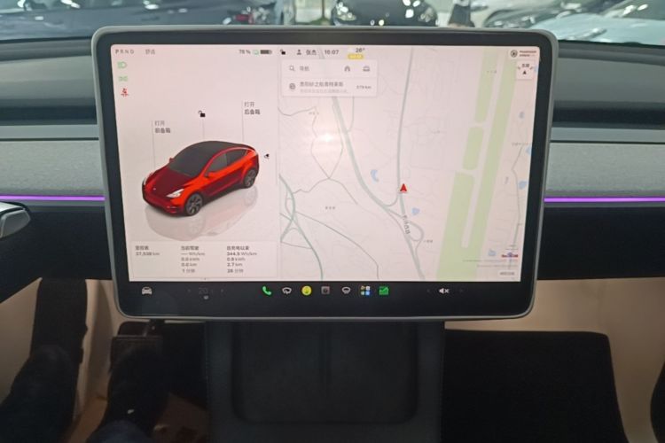Tesla Model Y 2024 car image #13