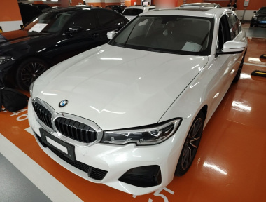 BMW 3 Series 2021 BMW 3 Series 2021 car image