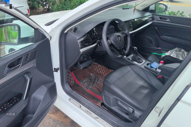 Volkswagen Lavida 2019 car image #18